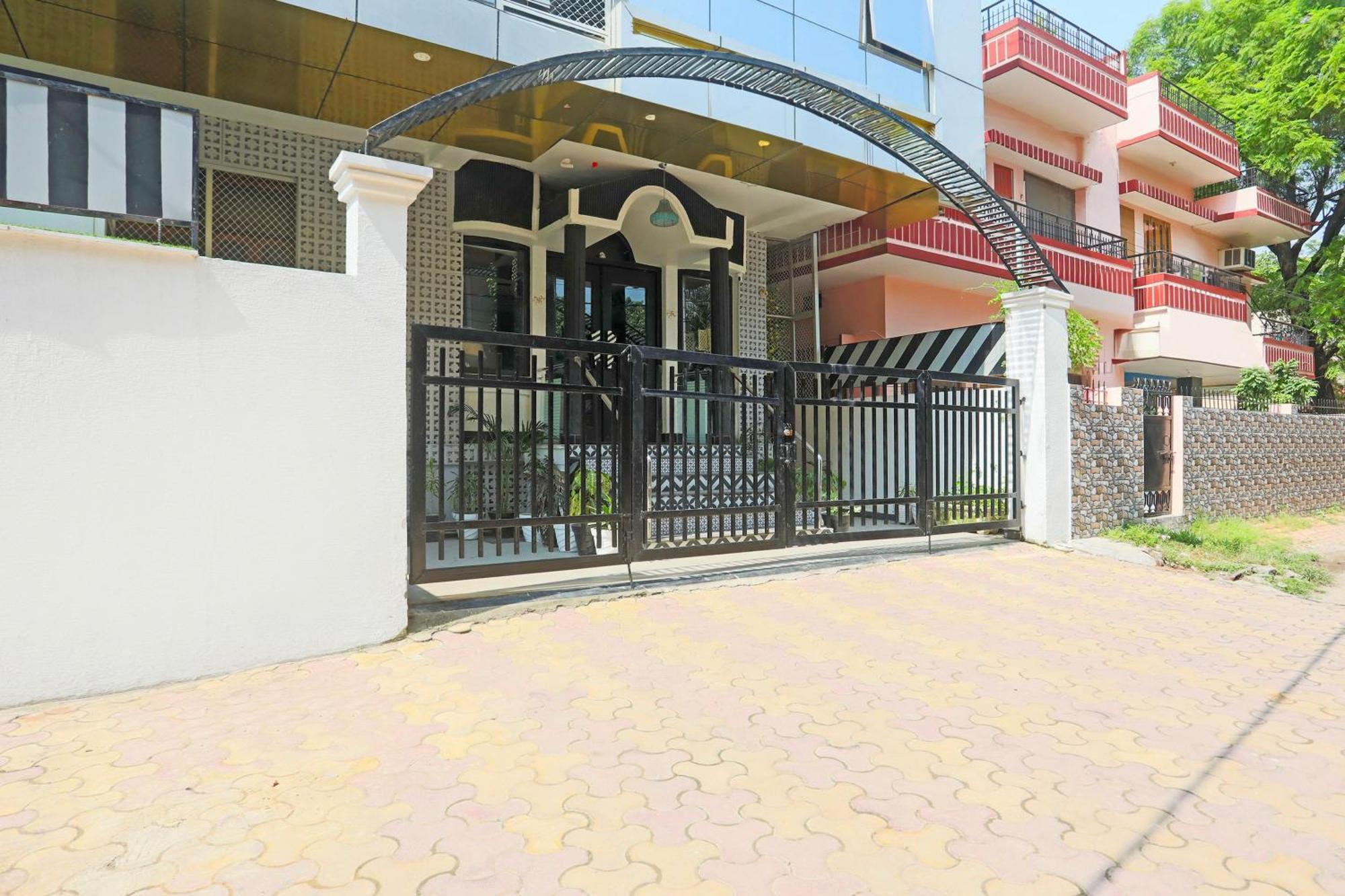 Super Townhouse Cantonment Varanasi Formerly Sarin Inn, Varanasi